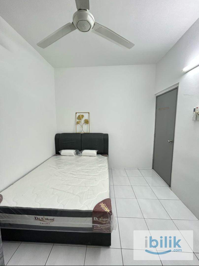 Medium room in females unit at Residensi Laguna, Bandar Sunway  - Image 2