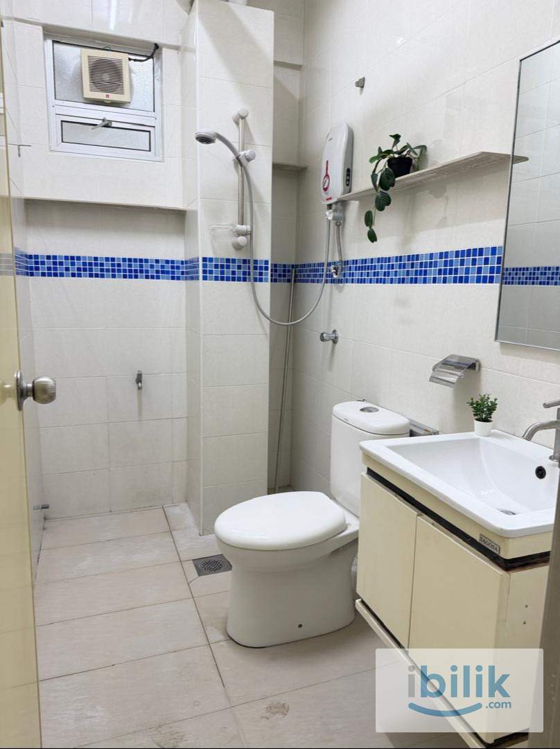Newly renovated small room (females unit)at Residensi Laguna Condo, Bandar Sunway  - Image 6