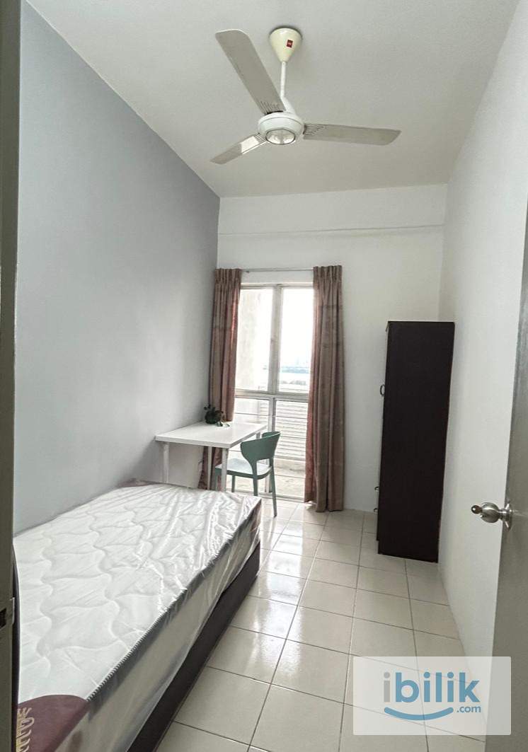 Small room at Residensi Laguna Condo, Bandar Sunway  - Image 1