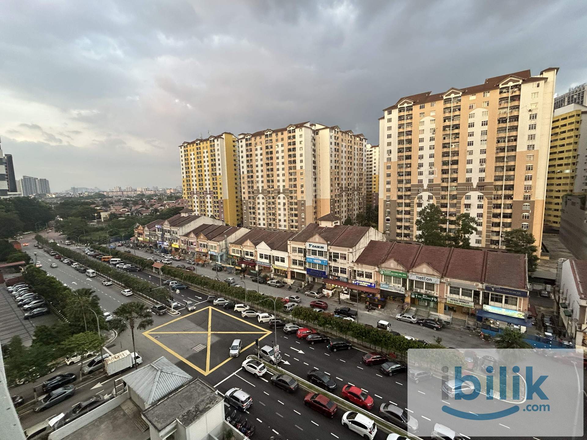 Medium Room for Rent at Residensi Laguna Condominium, Bandar Sunway - Image 4