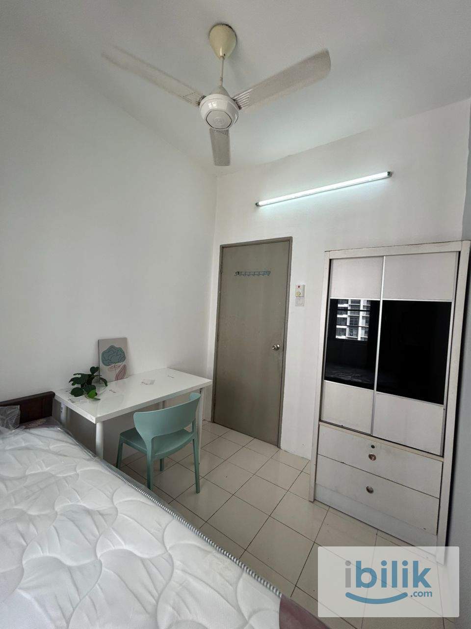 Single Room for Rent at Residensi Laguna Condominium, Bandar Sunway - Image 2