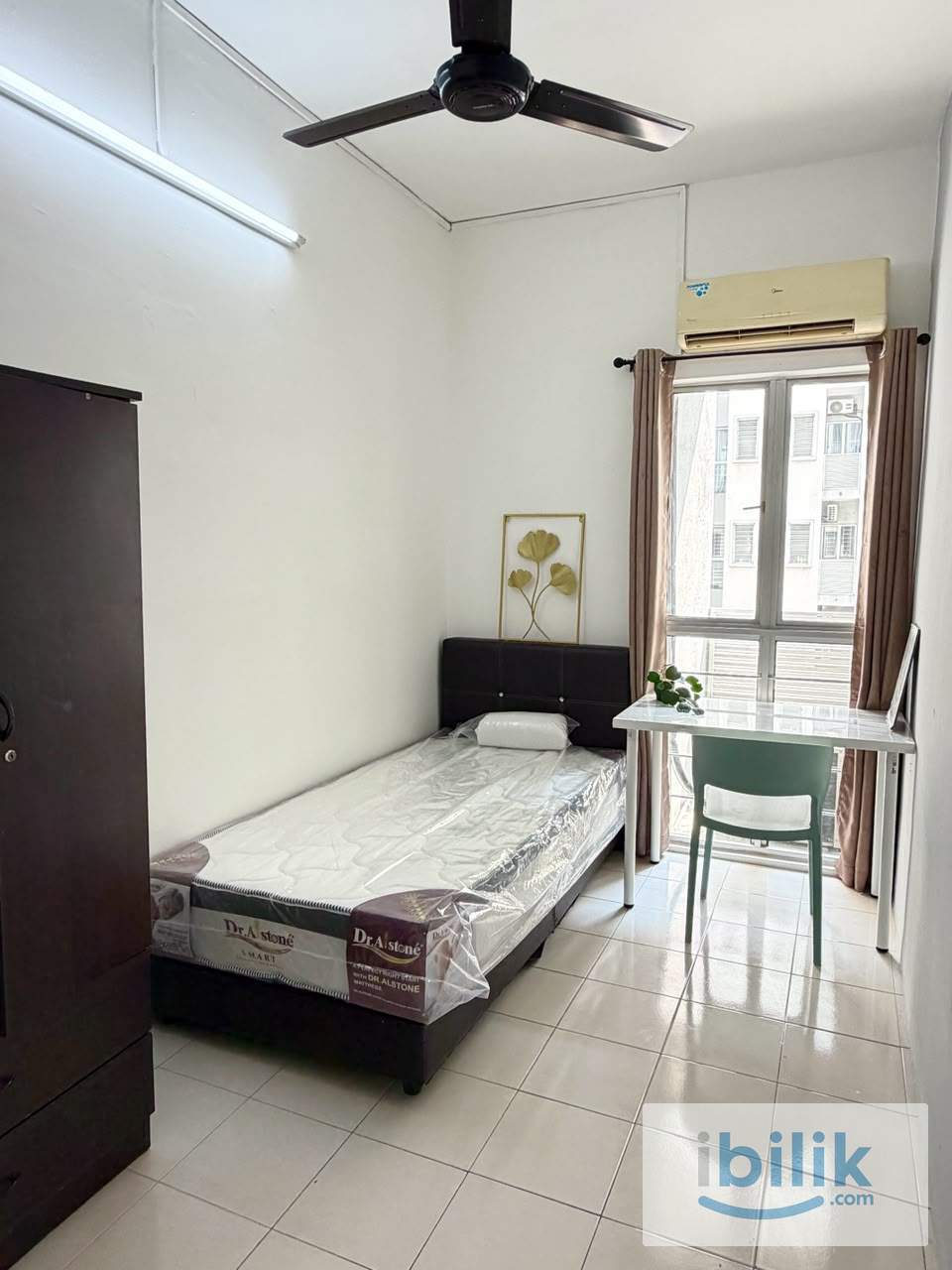 Single Room for Rent at Residensi Laguna Condominium, Bandar Sunway - Image 1