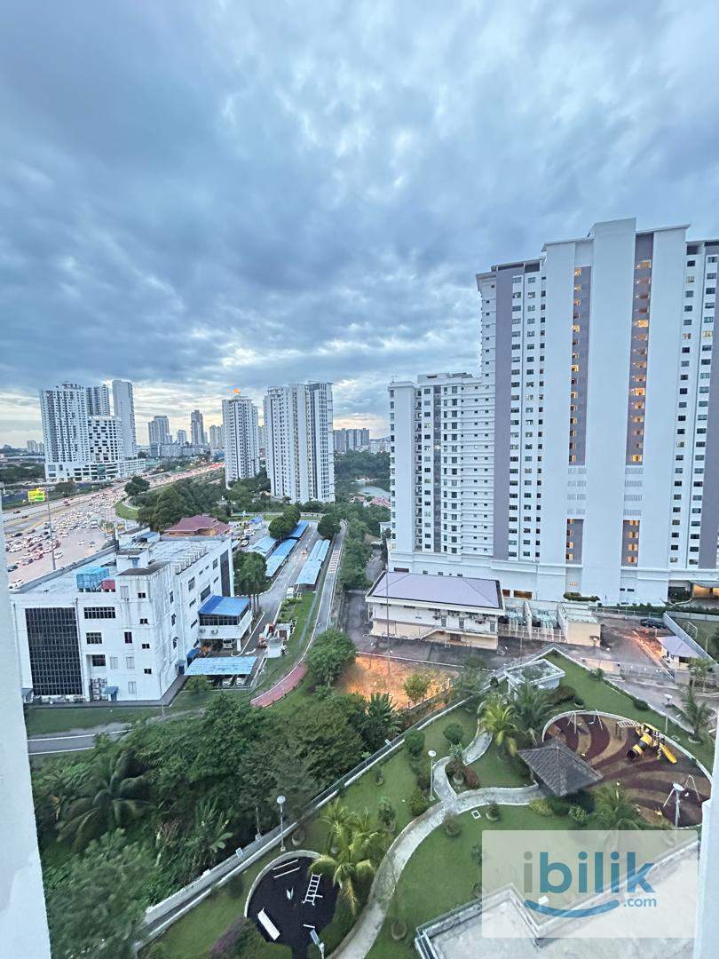  Full-Furnished Room for Rent at Residensi Laguna Condo, Bandar Sunway - Image 7