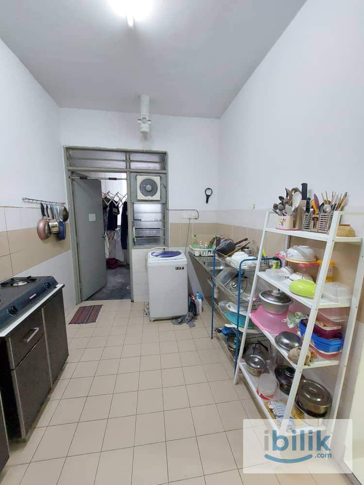 Full-Furnished Medium Room for Rent at Bandar Sunway - Image 7