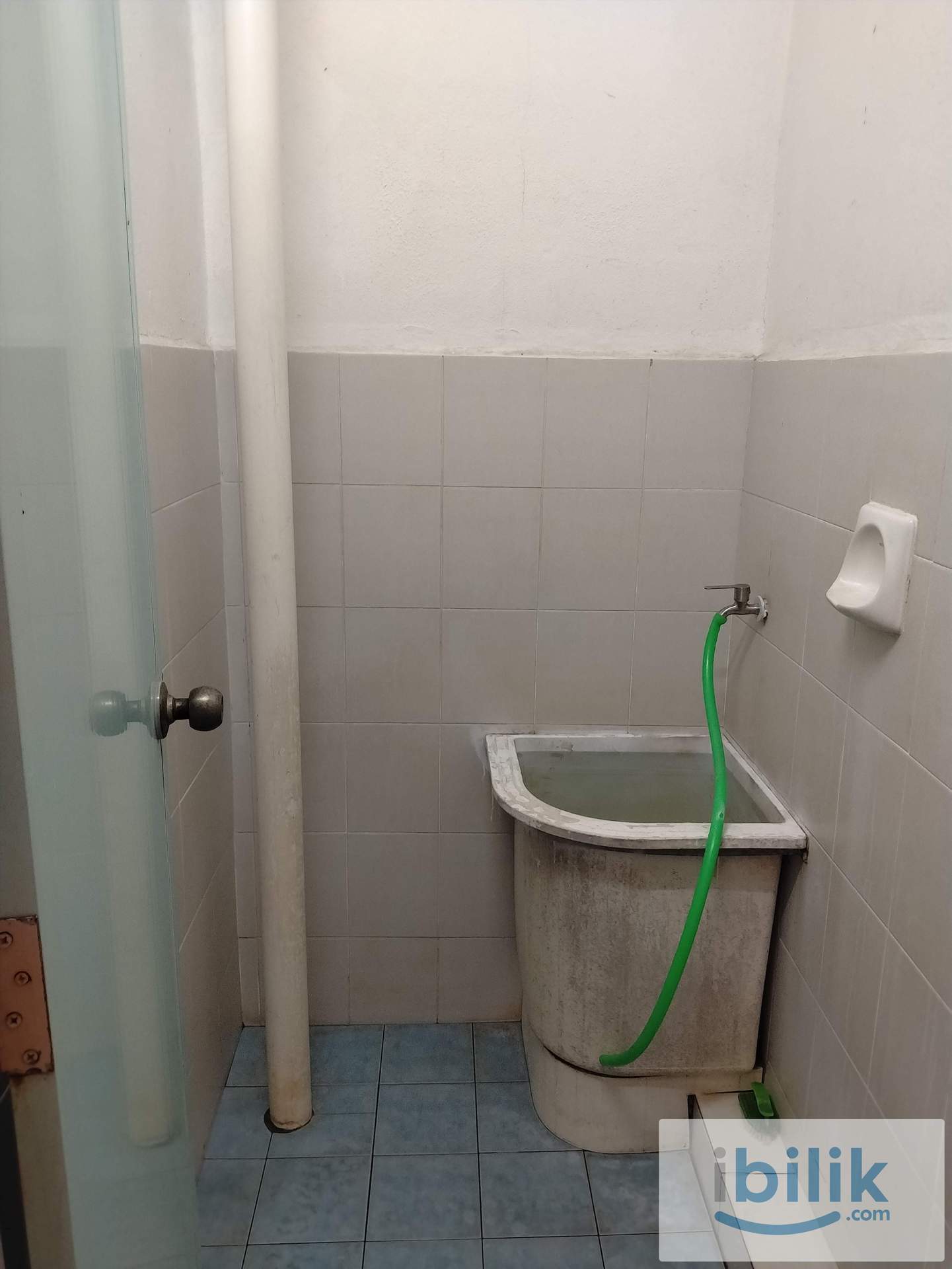 Room at Pangsapuri Ampang Jajar - Image 4