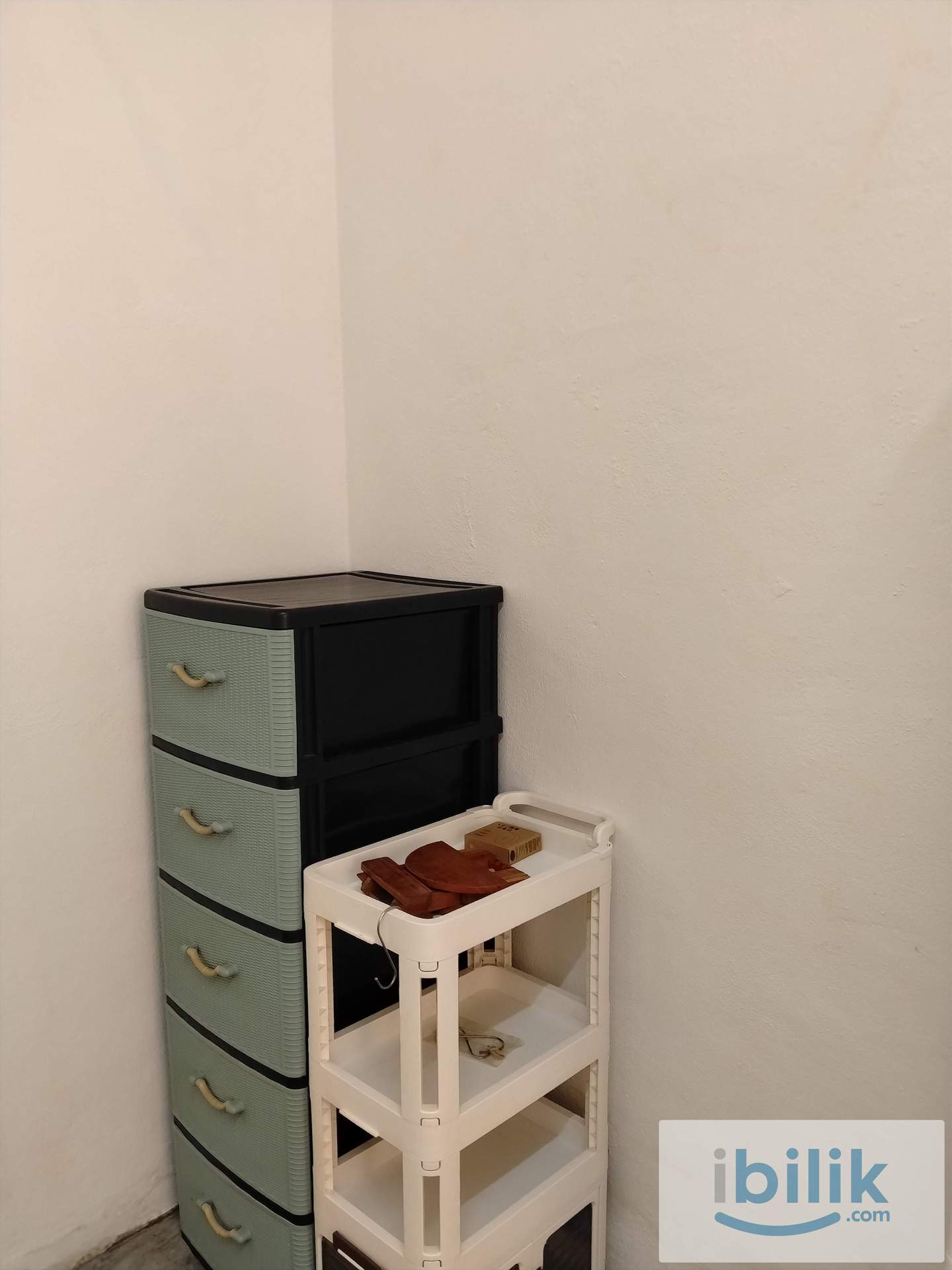 ROOM AT PANGSAPURI AMPANG JAJAR - Image 3