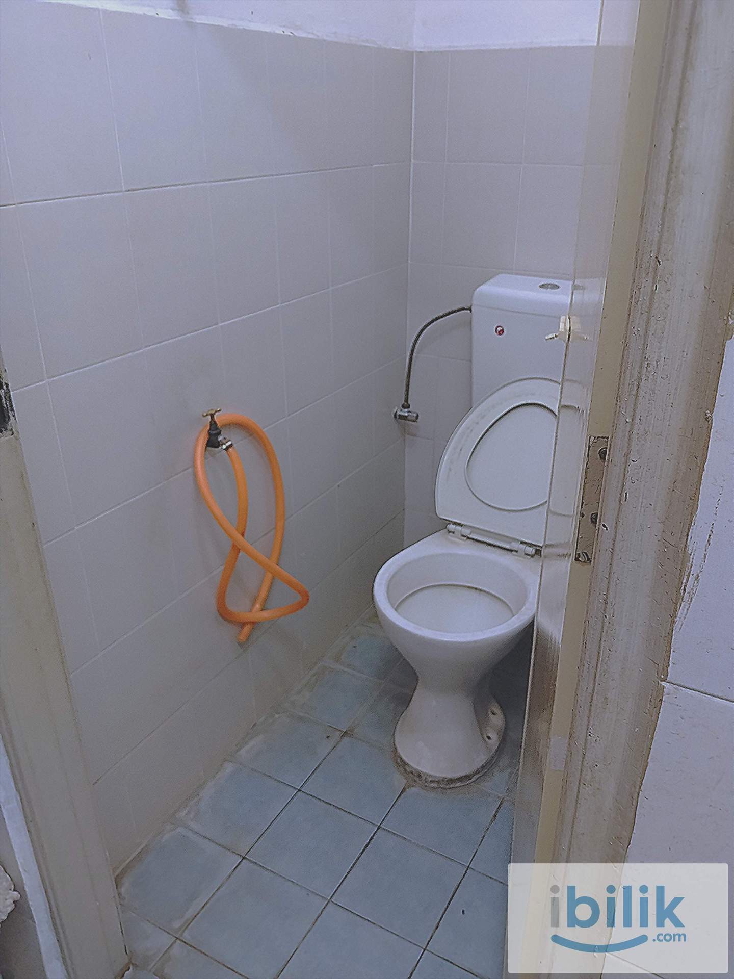 ROOM AT PANGSAPURI AMPANG JAJAR - Image 6
