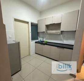 Cozy And Comfortable Fully Furnished Master Room With Private Bathroom Near HUKM - Image 3