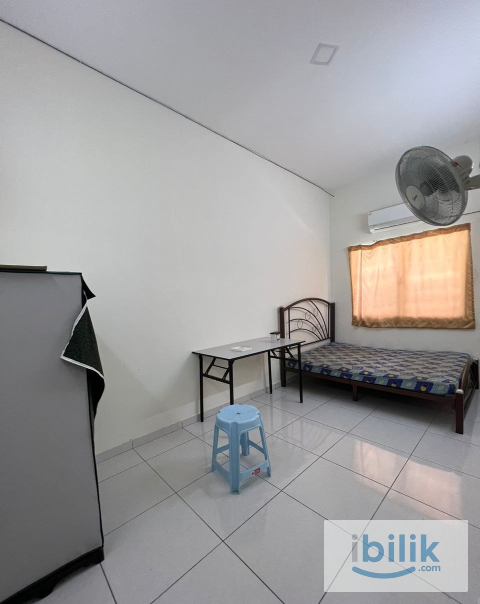 One Month Depo ❗ Single Room for Rent at Jenjarom with Free WiFi 📱 - Image 1