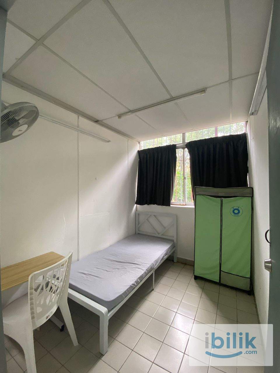 🛌🏻 Room with Window in D'Aman Crimson, Ara Damansara 450m walk to Lembah Subang LRT 📍 - Image 1
