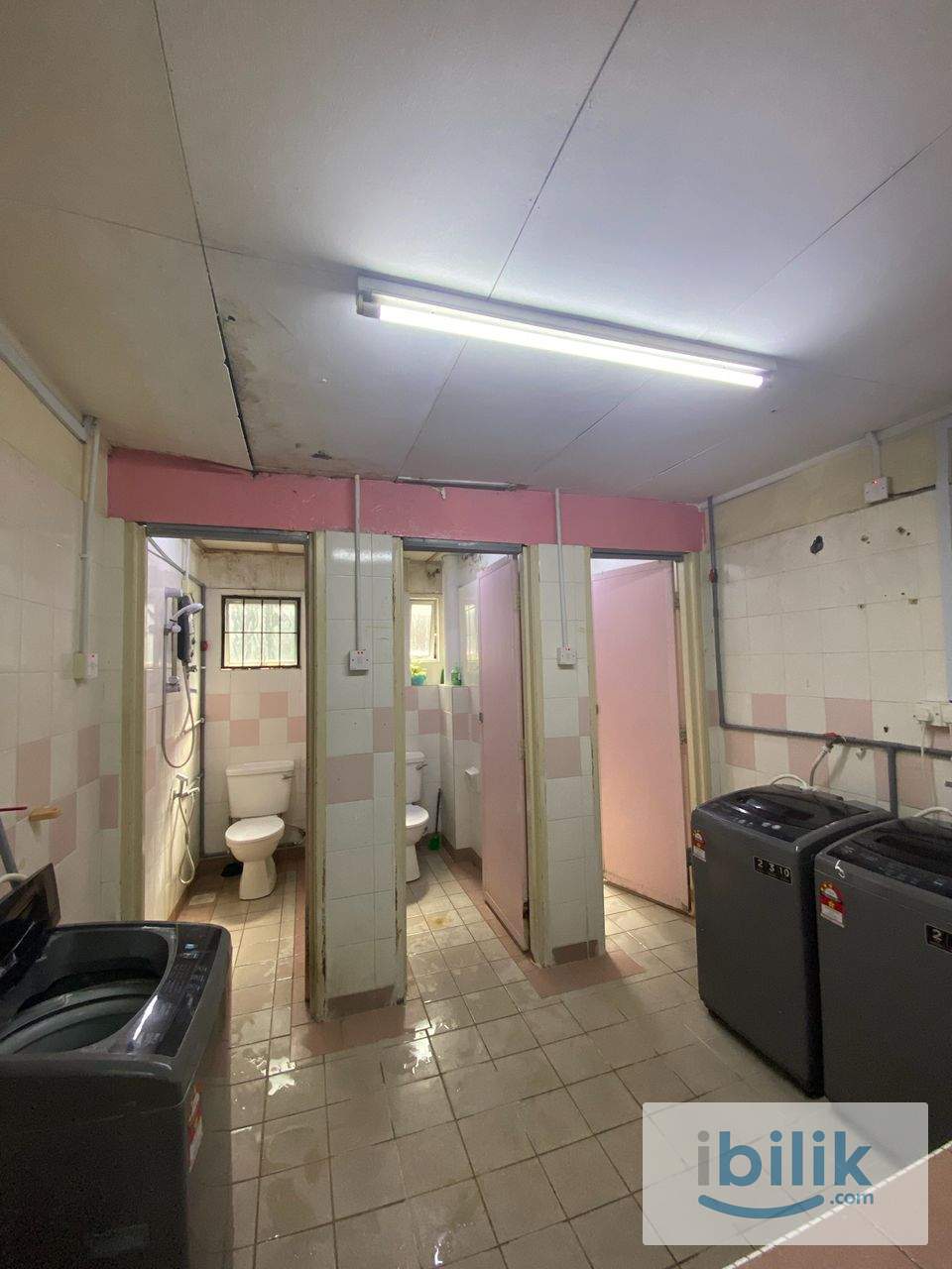 New 🌈 Middle Room at D'Aman CrimsonCondominium - Image 2