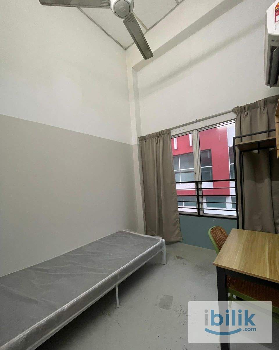 🤩Master Room at Kota Kemuning 🤩 Room Near to Columbia Asia Hospital 🚝❗️Zero Deposit✅ - Image 1