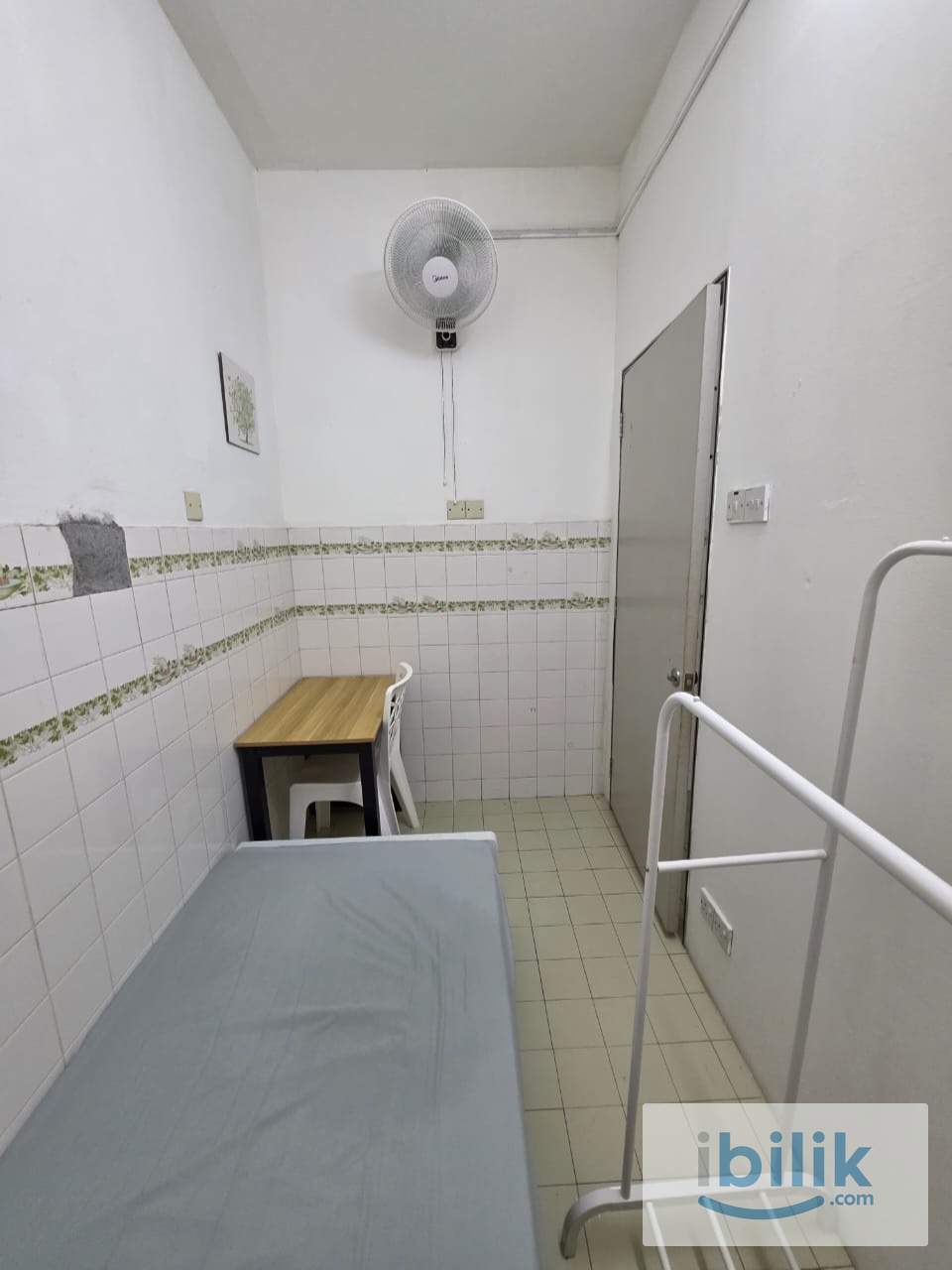 Comfy Room in Taman Mayang, Kelana Jaya with High Speed WIFI Near LRT Station - Image 2
