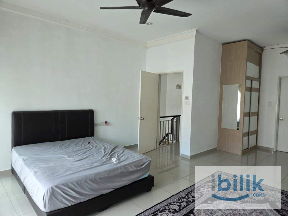 4 Bedrooms for Rent in 3-storey terrace house in Sunway Cassia, Batu Maung, Penang - Image 2