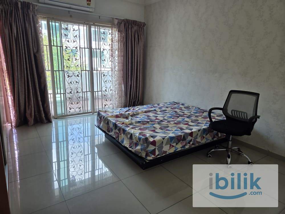 4 Bedrooms for Rent in 3-storey terrace house in Sunway Cassia, Batu Maung, Penang - Image 3