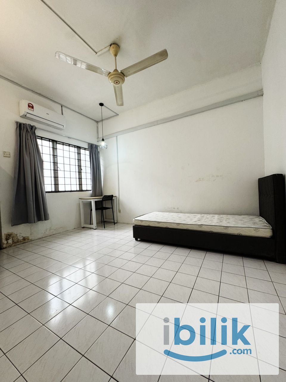Zero Deposit‼️Walking distance to Starling Mall 🛌 Room for Rent Middle Room😍🎈 - Image 2