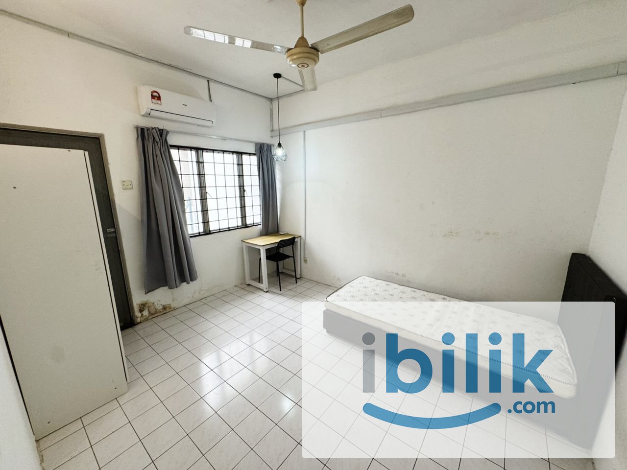 Zero Deposit‼️Walking distance to Starling Mall 🛌 Room for Rent Middle Room😍🎈 - Image 4
