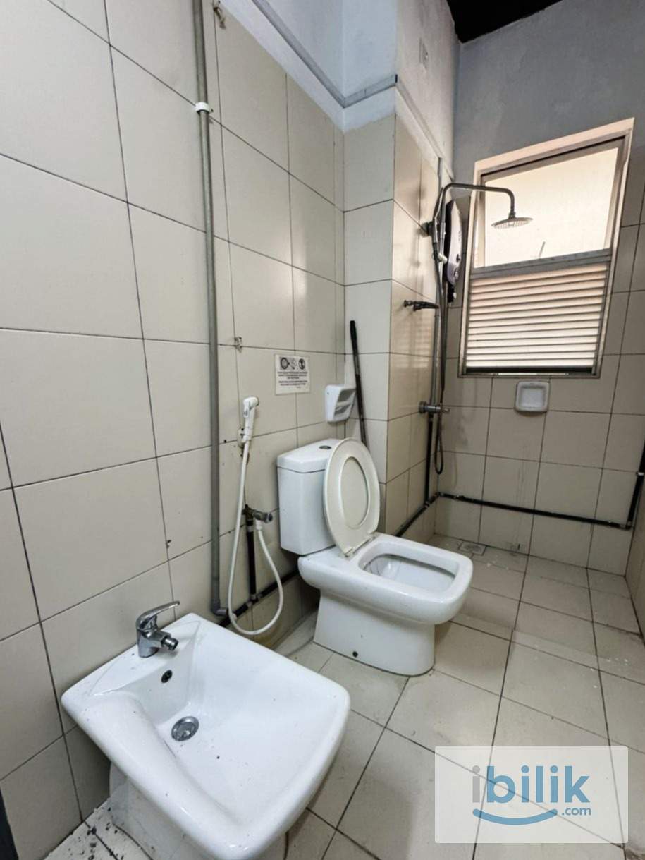 💥LOW DEPOSIT💥✨✨SETIA ALAM CHEAPER MASTER ROOM FOR RENT🎉NEARBY SETIA CITY MALL, NIH, TOP GLOVE , NKVE‼️‼️ - Image 3