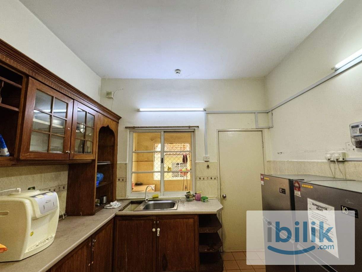 😍LOW DEPOSIT😍BANDAR UTAMA PETALING JAYA MIDDLE AIRCOND ROOM FOR RENT🏠NEARBY CENTRE POINT ,MING TIEN FOOD COURT ,NKVE - Image 2