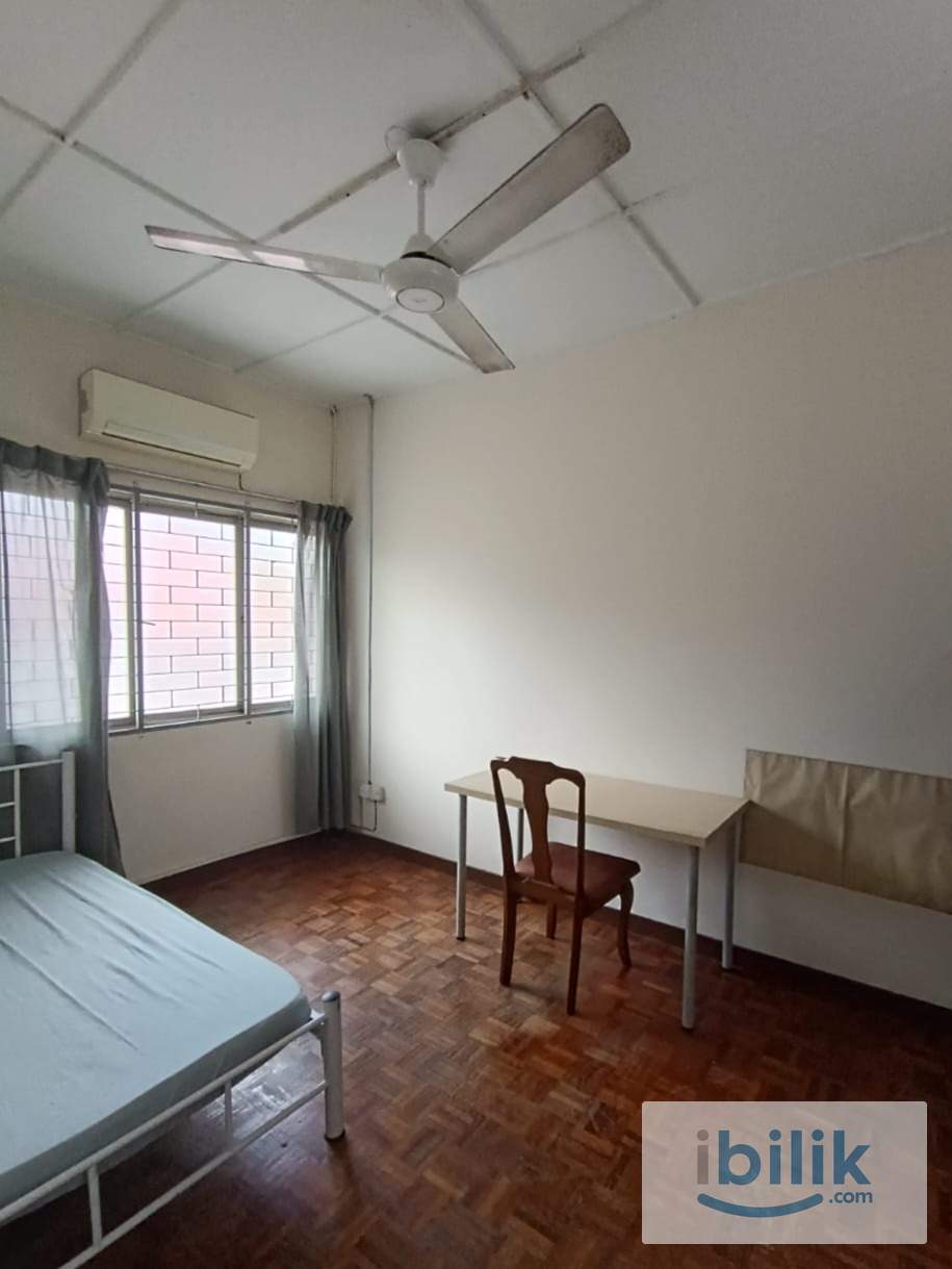 GET EARLY BIRD OFFER 🔊Furnished Middle Unit Room for Rent at SS2😍🌟 - Image 1