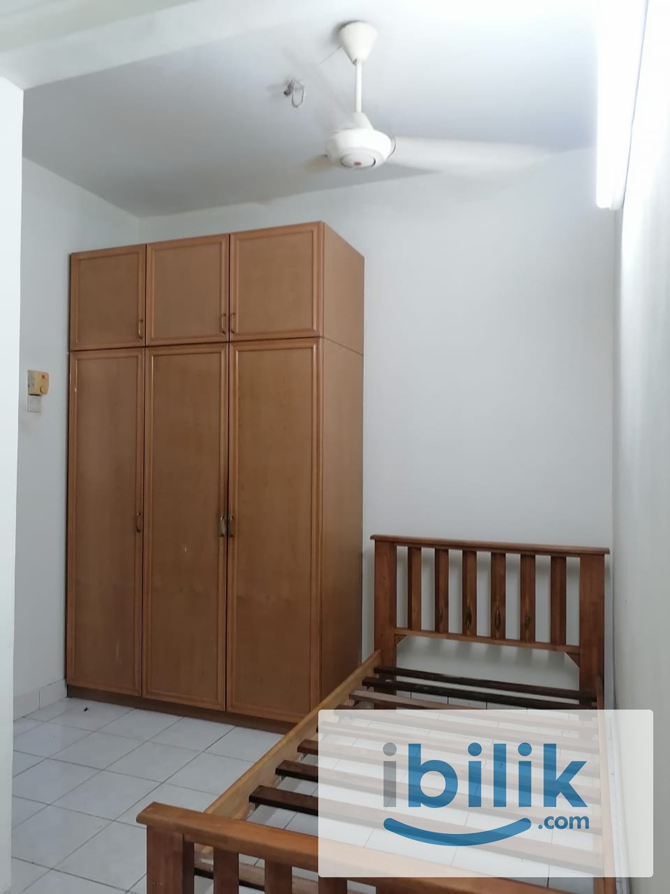 Downstairs Bedroom with Personal use Bathroom @2-storey Terrace House @Bukit Rahman Putra, Sungai Buloh for Rent - Image 1