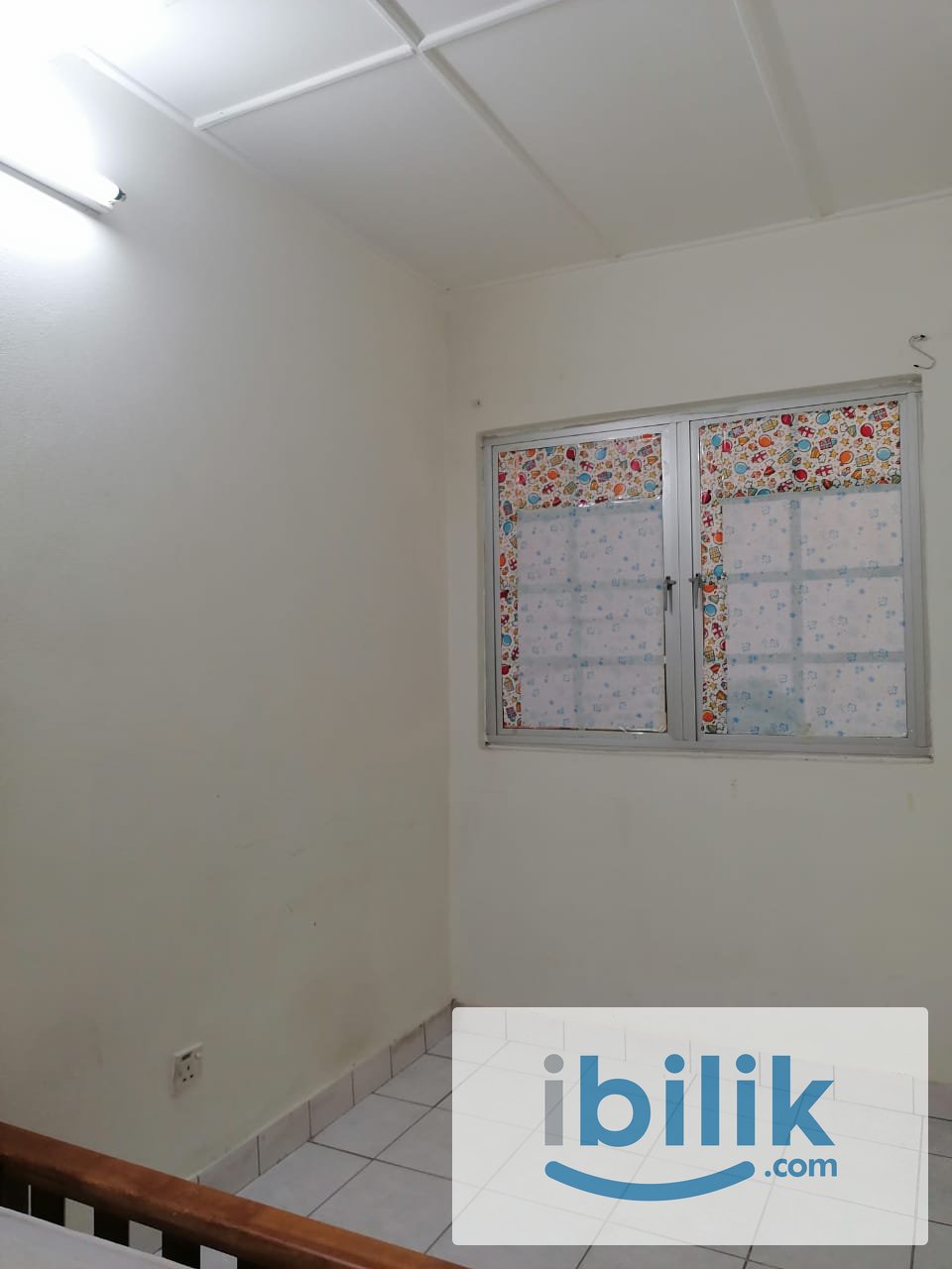 Downstairs Bedroom with Personal use Bathroom @2-storey Terrace House @Bukit Rahman Putra, Sungai Buloh for Rent - Image 3