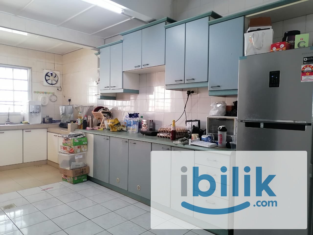 Downstairs Bedroom with Personal use Bathroom @2-storey Terrace House @Bukit Rahman Putra, Sungai Buloh for Rent - Image 6