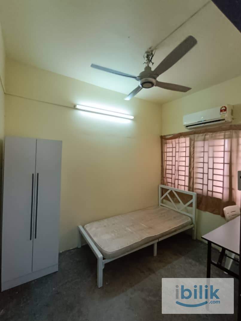 🛏️Aircond Room 🛏️Low Budget Damansara  - Image 1