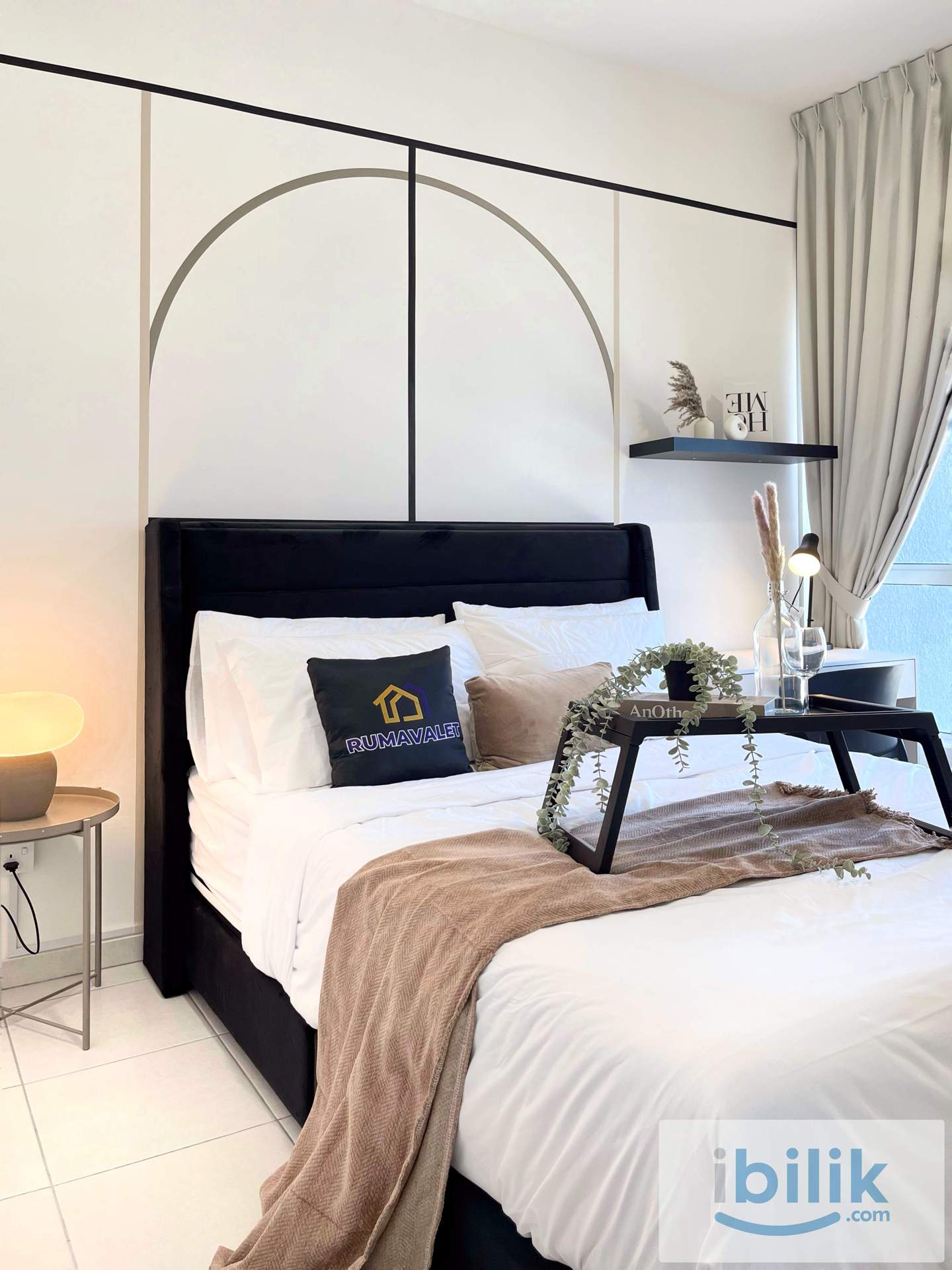 Condo near mrt putra permai - Image 1