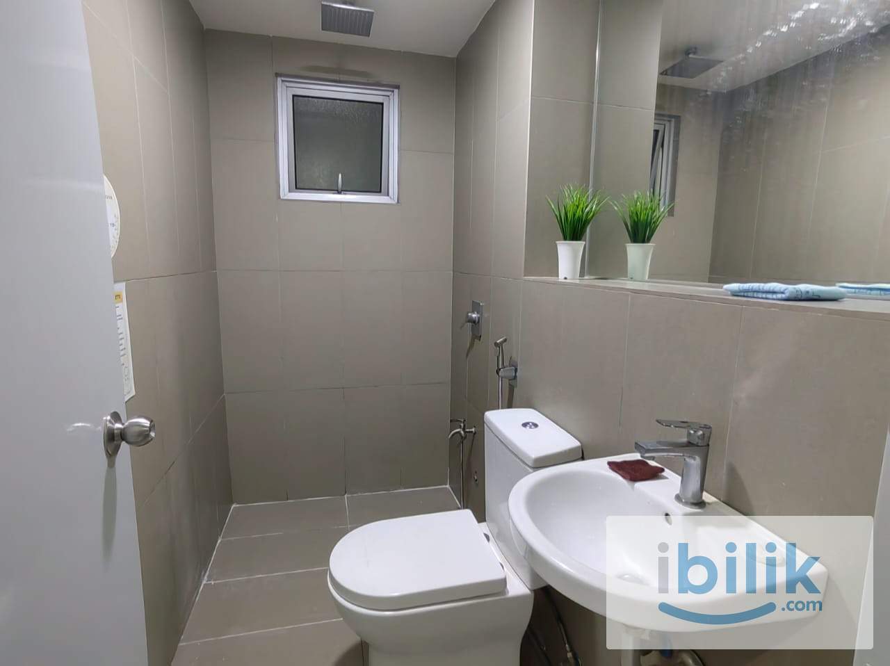 0516 Room for rent Middle RM650. Simple lifestyle base, steady environment, transport access nearby. - Image 2