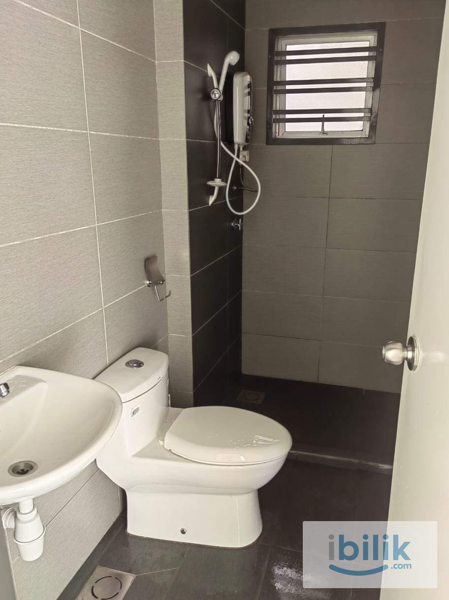 0514 Kuchai Lama Single room for rent! Good spot near MRT, food heaven & shops. Move in fast! - Image 2