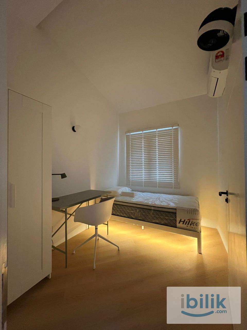 �BEST ROOM IN TOWN!�PREMIUM MASTER ROOM! WORK FROM HOME - Image 1