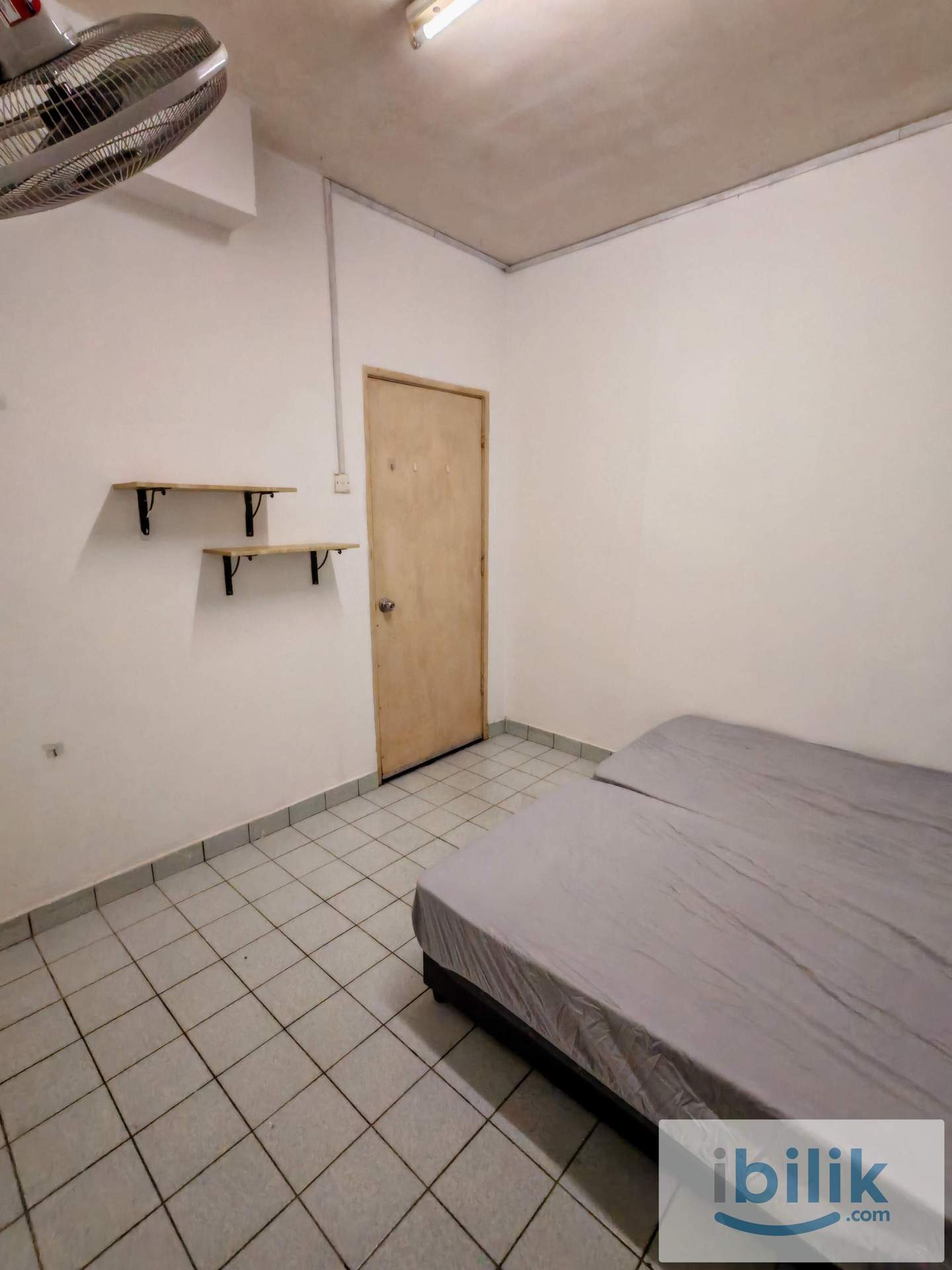 🌟X Deposit 📢LOW Booking Fee 🚗 Medium Room for Rent | 10 Minutes drive to 1 Utama Shopping Centre - Image 3