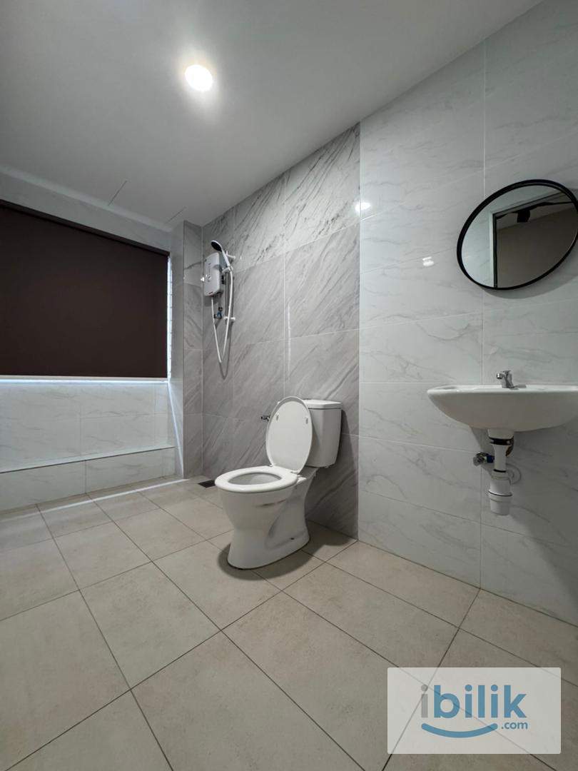 ✅Zero Deposit |🚆 1 Min Walk to Kentomen MRT | Room with FREE WiFi at Jalan Ipoh, KL - Image 3