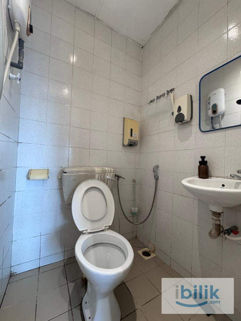 ✨ Room w/ PRIVATE Bathroom 5 mins walk to Starling Mall, PJ 🌙 LOW Deposit! 📢1 Month Deposit ONLY! - Image 2