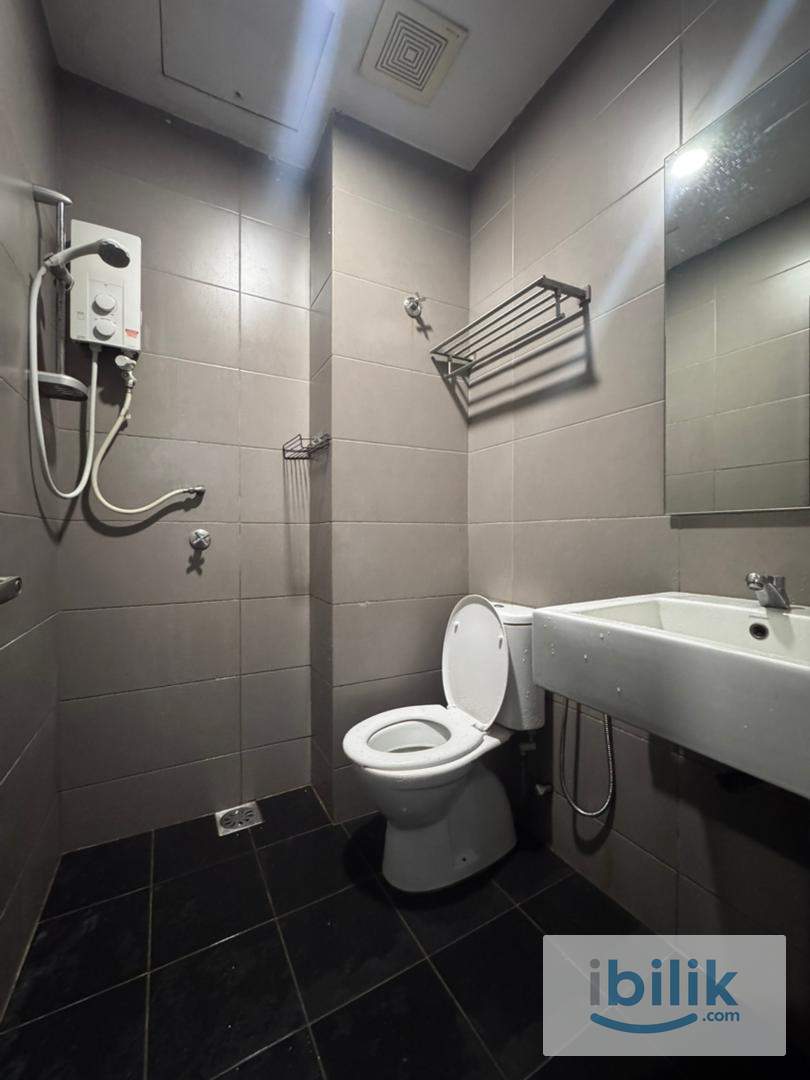 📢Zero Deposit |🚆 1 Min Walk to Monorail Maharajalela | Room with Private Bathroom for rent at Jalan Maharajalela, KL - Image 5