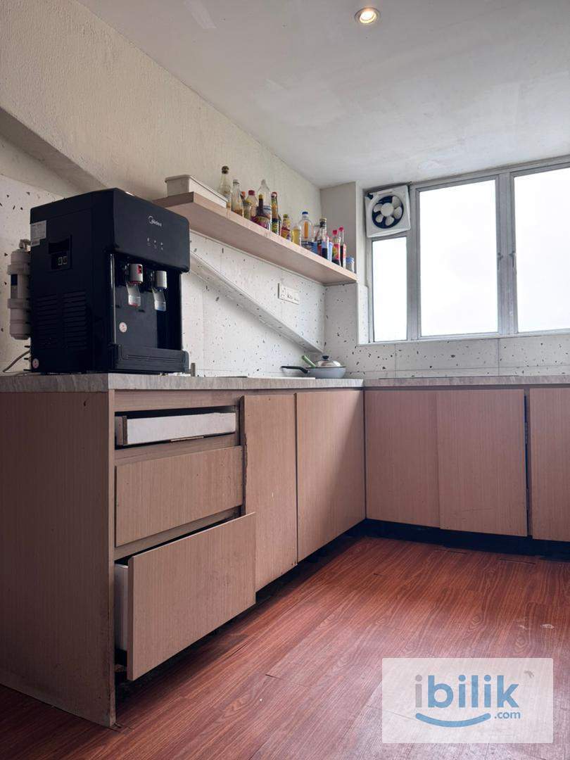 🥳ZERO DEPOSIT 📢LOW Booking Fee |🚆 3 Min Walk to LRT Pasar Seni | Room for rent at Petaling Street, KL - Image 2