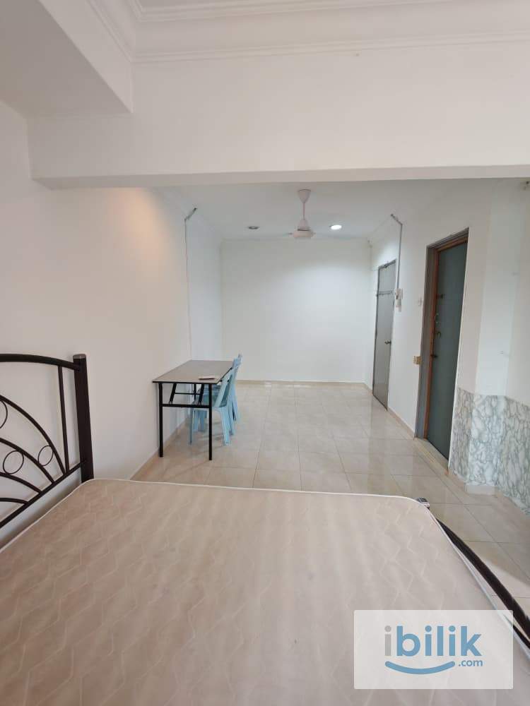 🏠 Bandar Sunway Big Medium Room with balcony 🚗5 mins drive to Sunway Pyramid 💰 ZERO DEPOSIT Available - Image 5