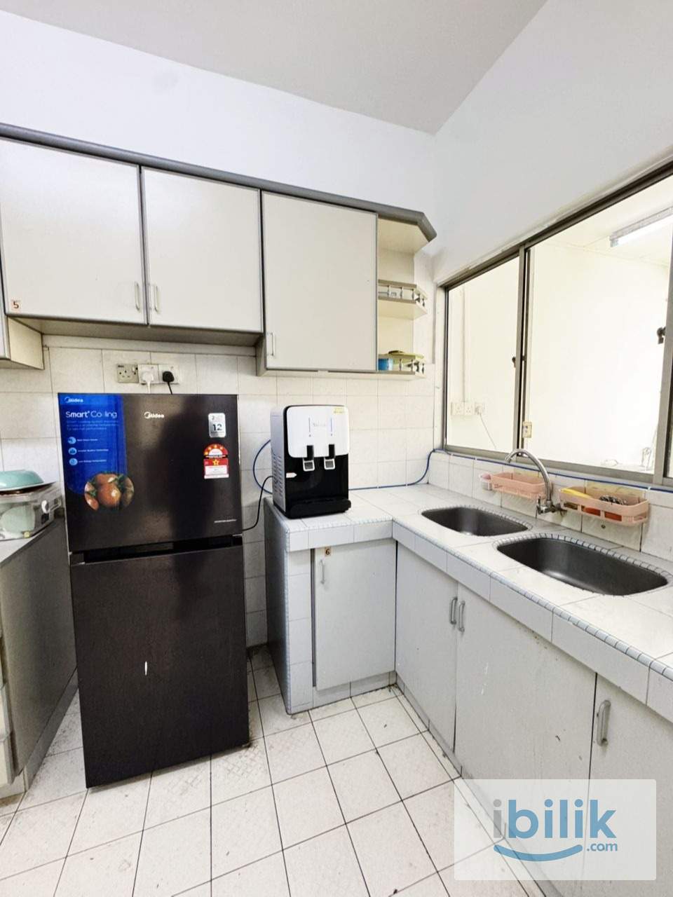 ✅1 month DEPOSIT only !! ✨Big Medium Room -🚗5 mins drive to 1 Utama Shopping Mall , Ikea  - Image 4