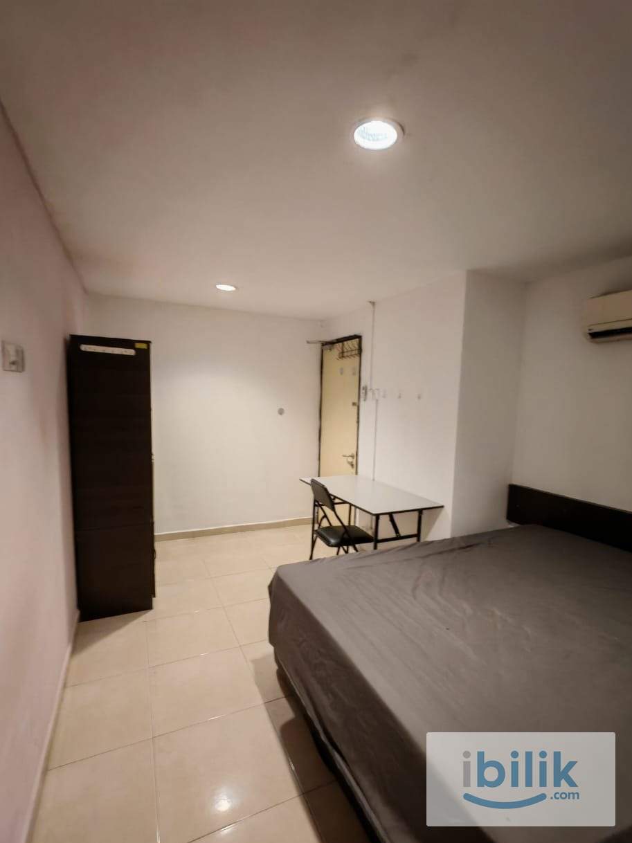 🏡 Kota Damansara Master Room w/ Private Bathroom 🚿 | 800m Walk to MRT Surian 🚇 | ✅1 Month Deposit Only - Image 1
