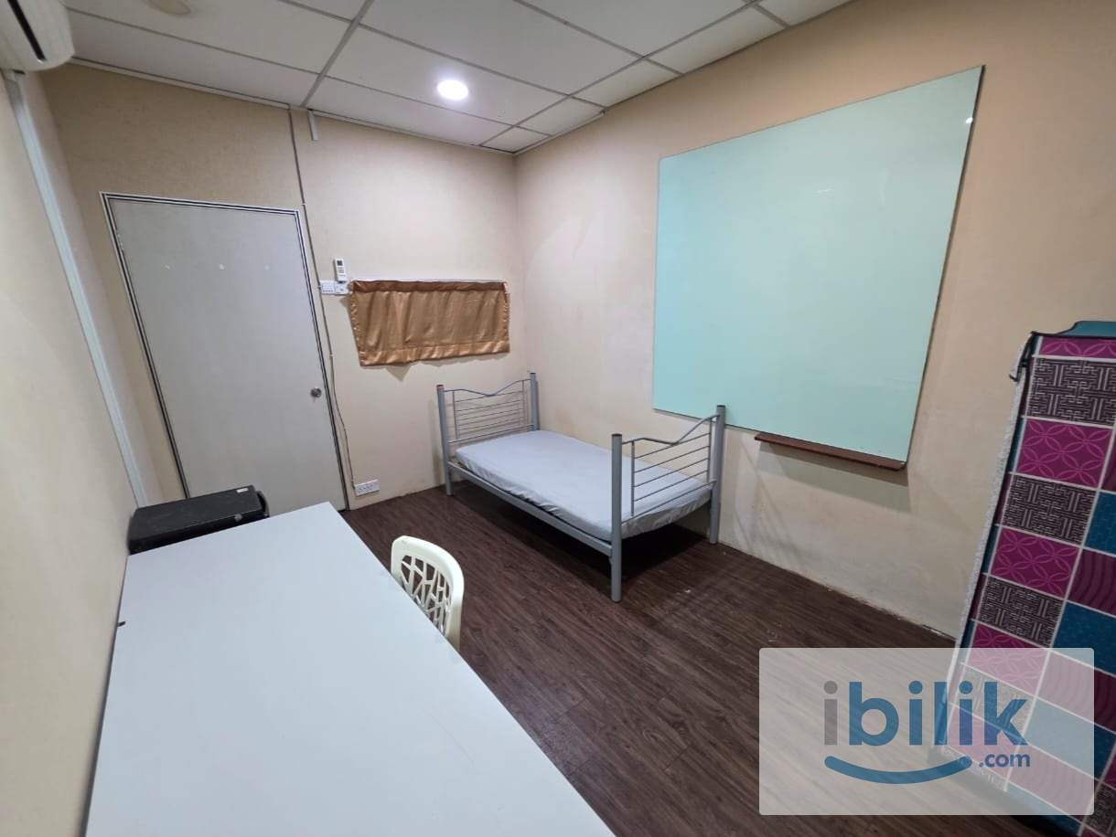 🏡 Kota Damansara Single Room w/ Private Bathroom 🚿 | 3min Walk to MRT Surian 🚇 | ✅1 Month Deposit Only - Image 1