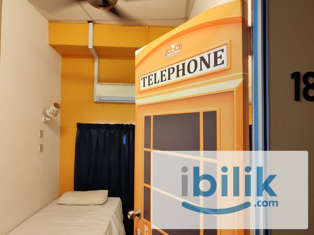hotel room 18 - Image 2
