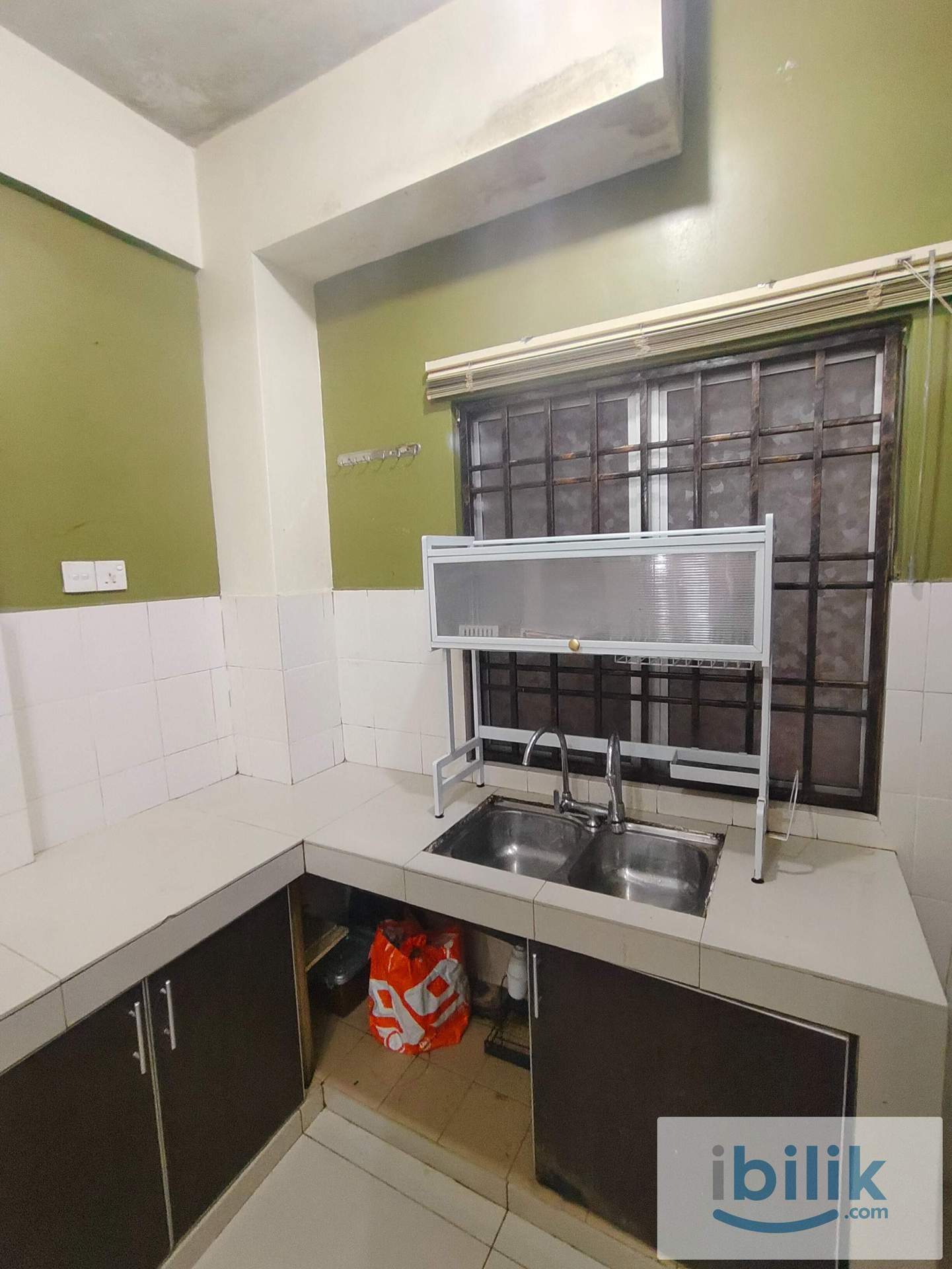 Ground Floor Unit - Image 2