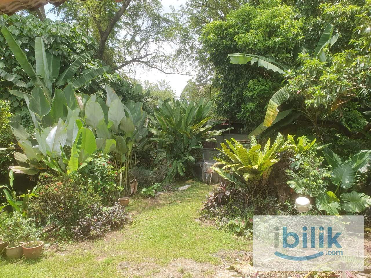 Jaya1 -2min walk, S17, PJ. 1Bed1Bath,FreeParking,Short-Term,QuietFamilyHome.  - Image 5