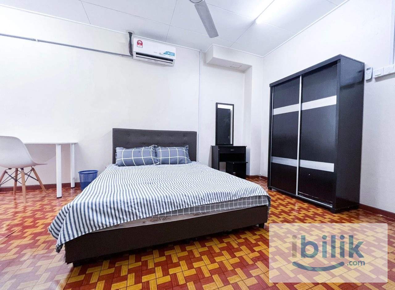 @Mixed Gender Unit, Available Master Room For Rent in 🏠 BP8 @ PUCHONG - Image 2