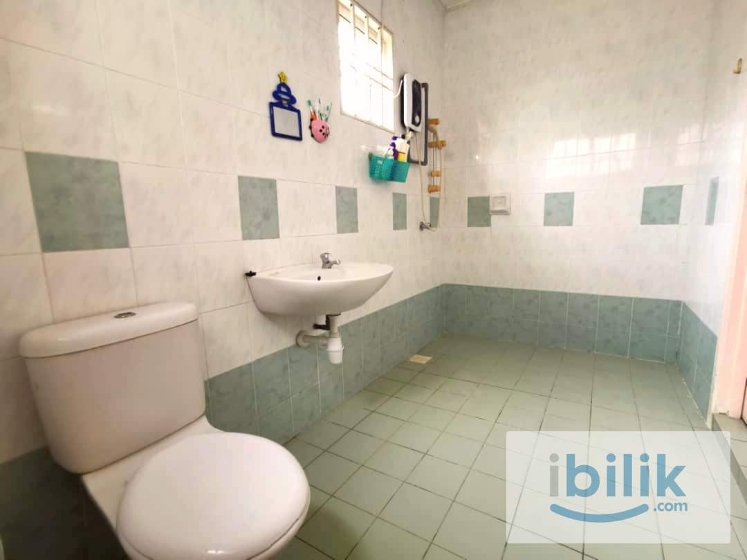 @Mixed Gender Unit, Available Master Room For Rent in 🏠 BP8 @ PUCHONG - Image 6