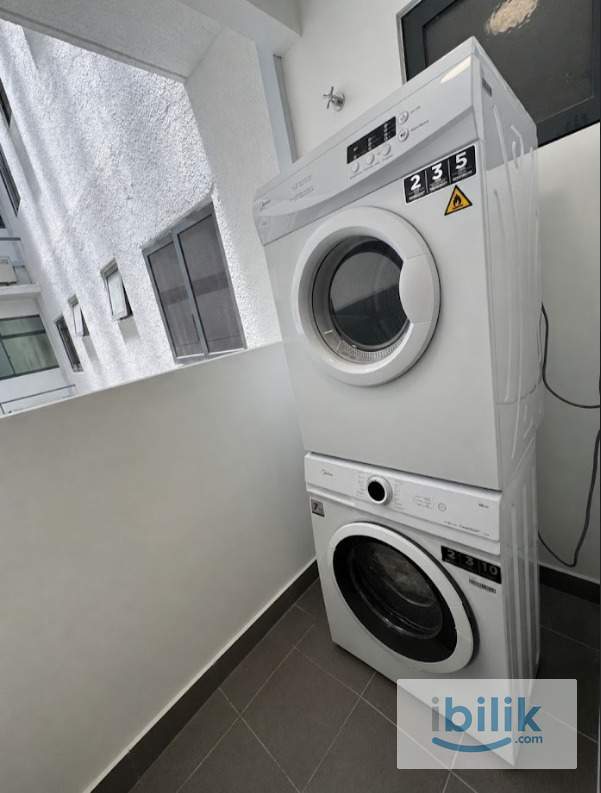 @Mixed Gender Unit, Available Room For Rent in 🏢 M LUNA @ KEPONG - Image 9