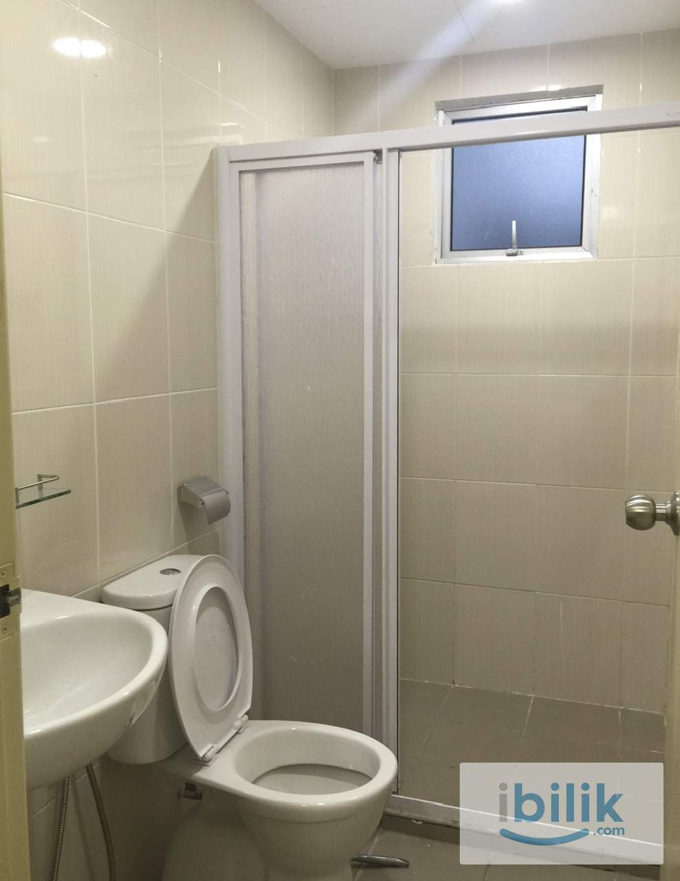 Medium Room @ Oug Parklane - Image 6