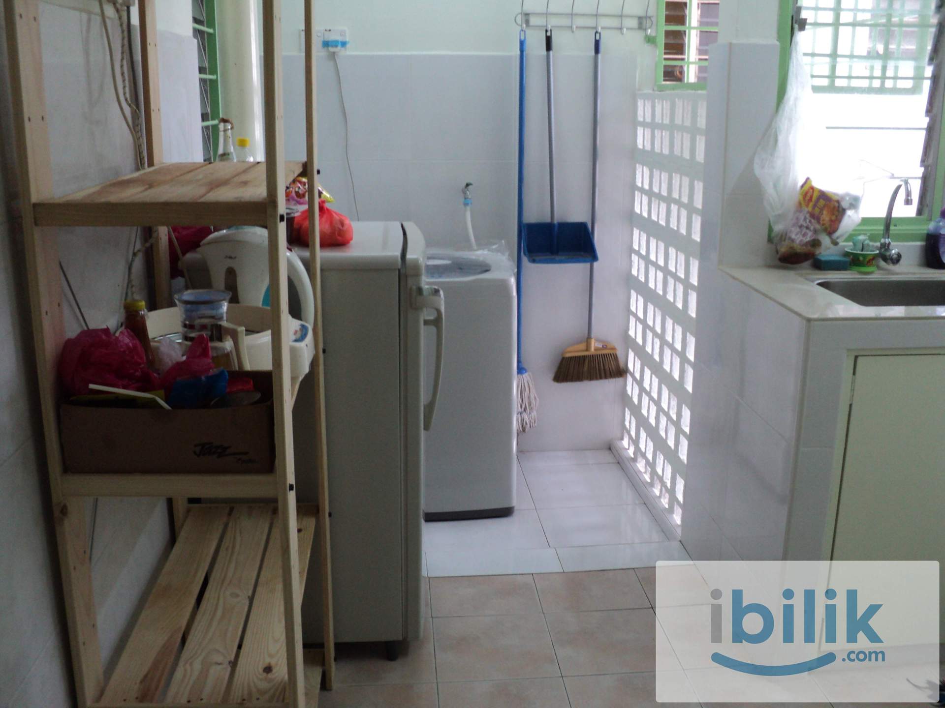 Single Room to Let at Pelangi Damasara Flat - Image 3