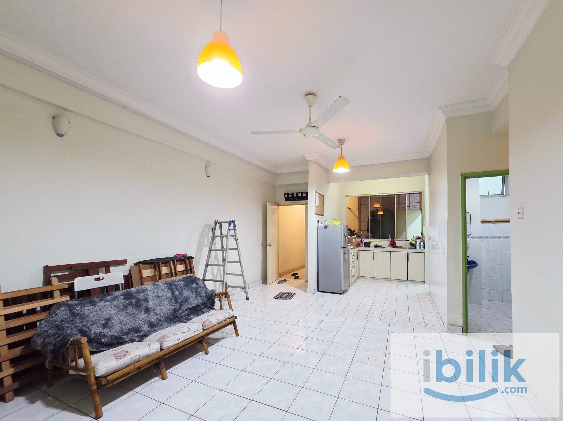 Medium Room with AC to Let at Kelana D'Putera Condo - Image 4